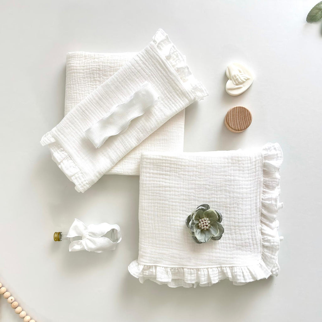 Trusou din Muselina Pentru Botez  cu floare Verde