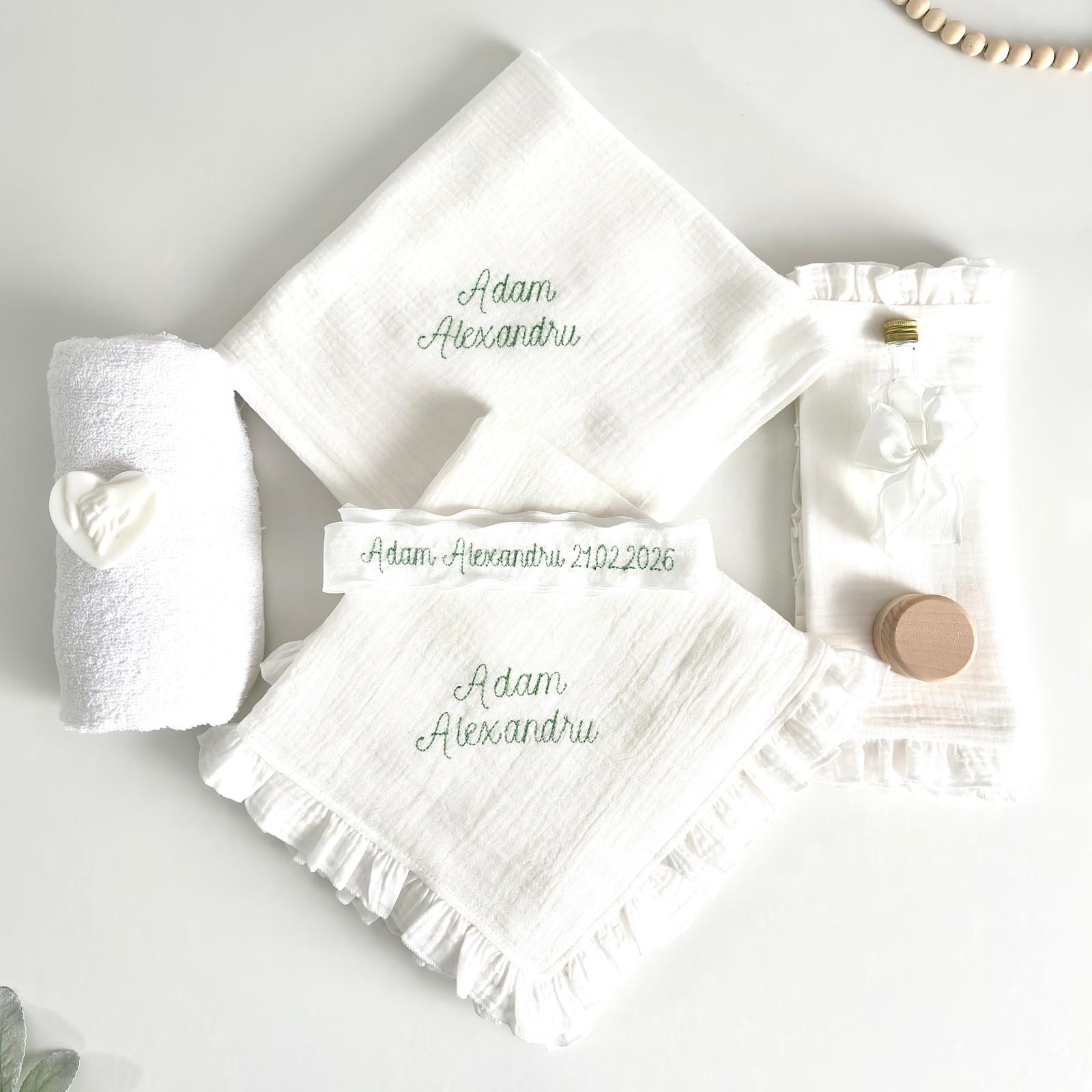 Trusou din Muselina Pentru Botez Personalizat TB026