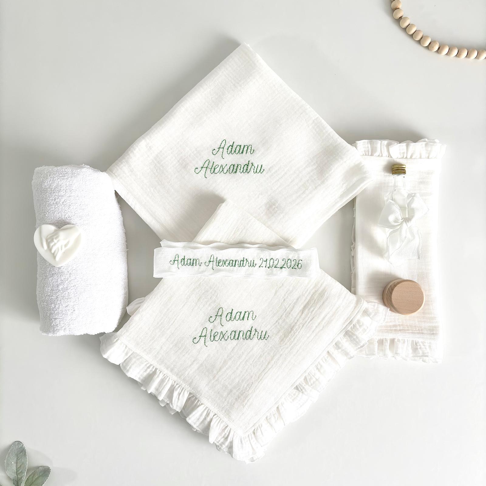 Trusou din Muselina Pentru Botez Personalizat TB026