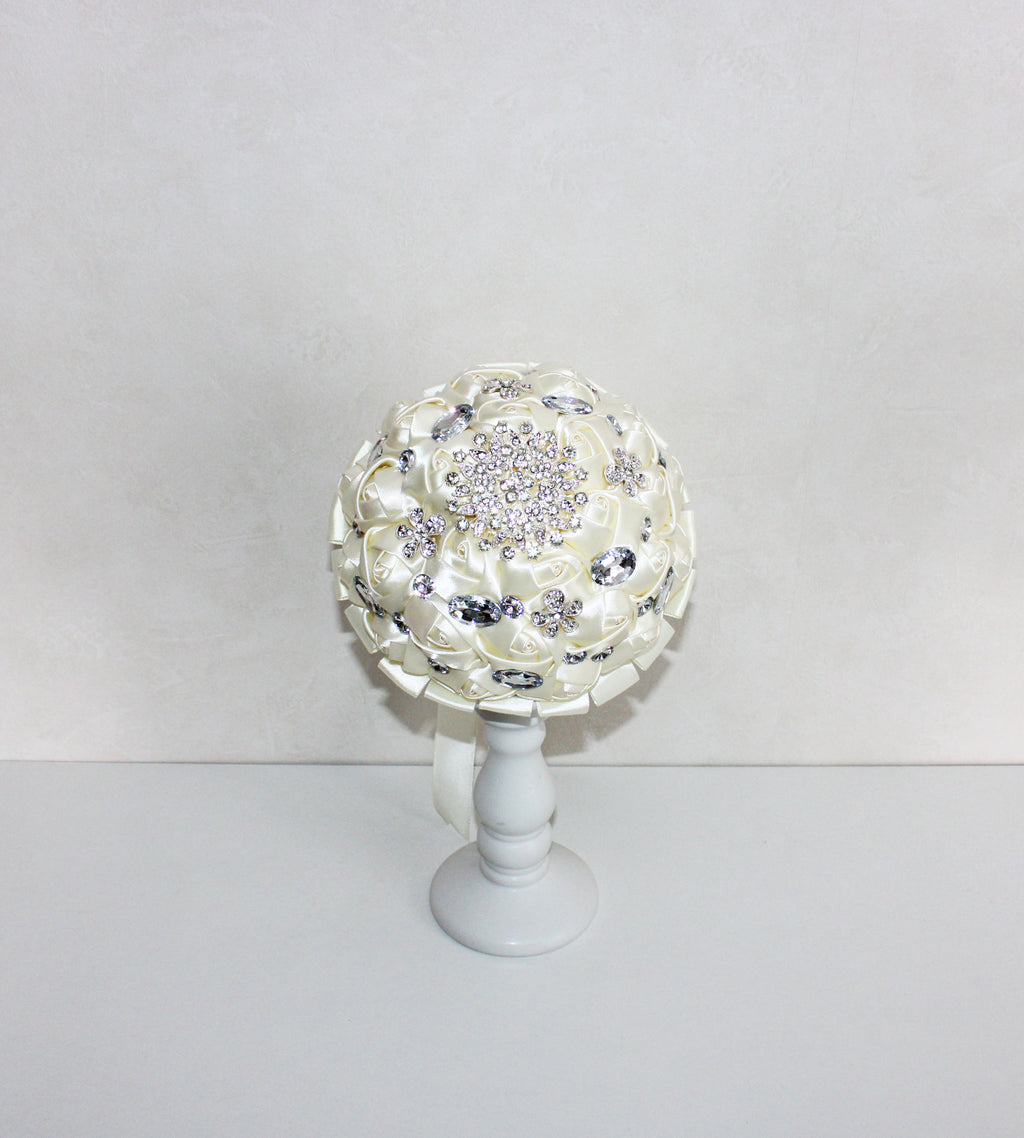 Bouquet of flowers for the Bride - Model 035