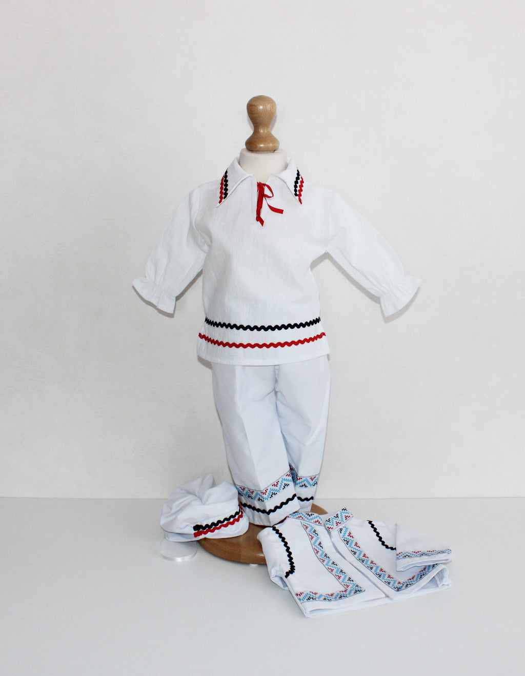 Traditional costume 0012