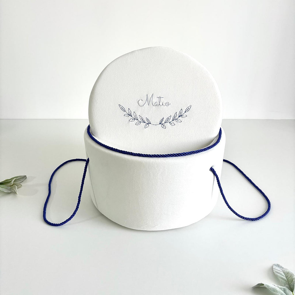 Trusou din Muselina Pentru Botez Personalizat + Cutie Pentru Trusou Personalizată TB028