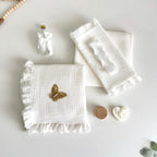 Trusou din Muselina Ivory Pentru Botez cu Fluture Maro