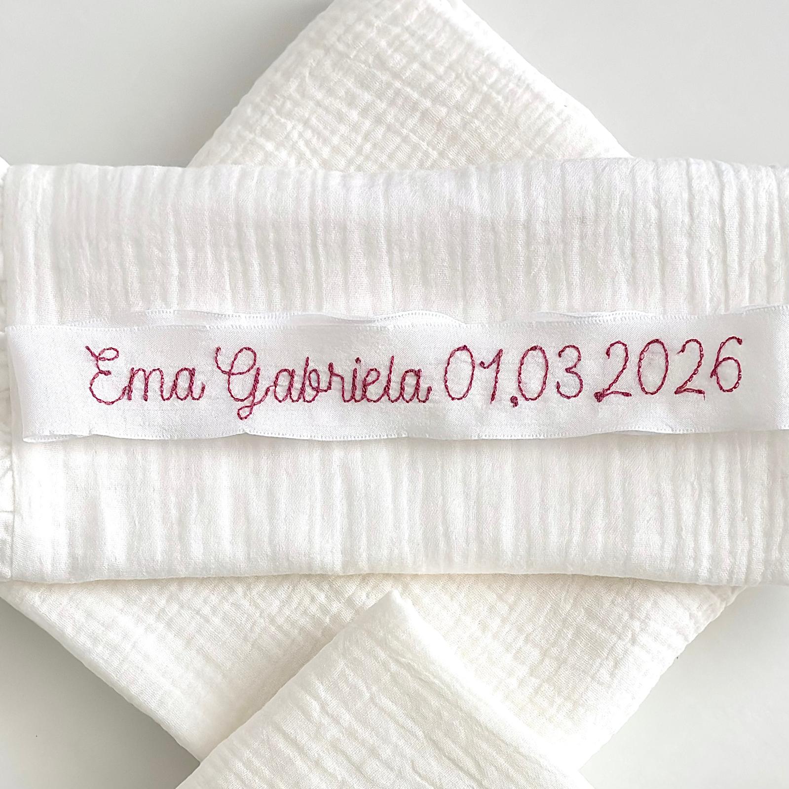 Trusou din Muselina Pentru Botez Personalizat TB033