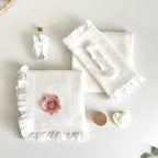 Trusou din Muselina Pentru Botez  cu floare Roz