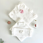 Set -Trusou din muselina pentru Botez + Cutie pentru trusou + Lumânare pentru Botez -Model 1022