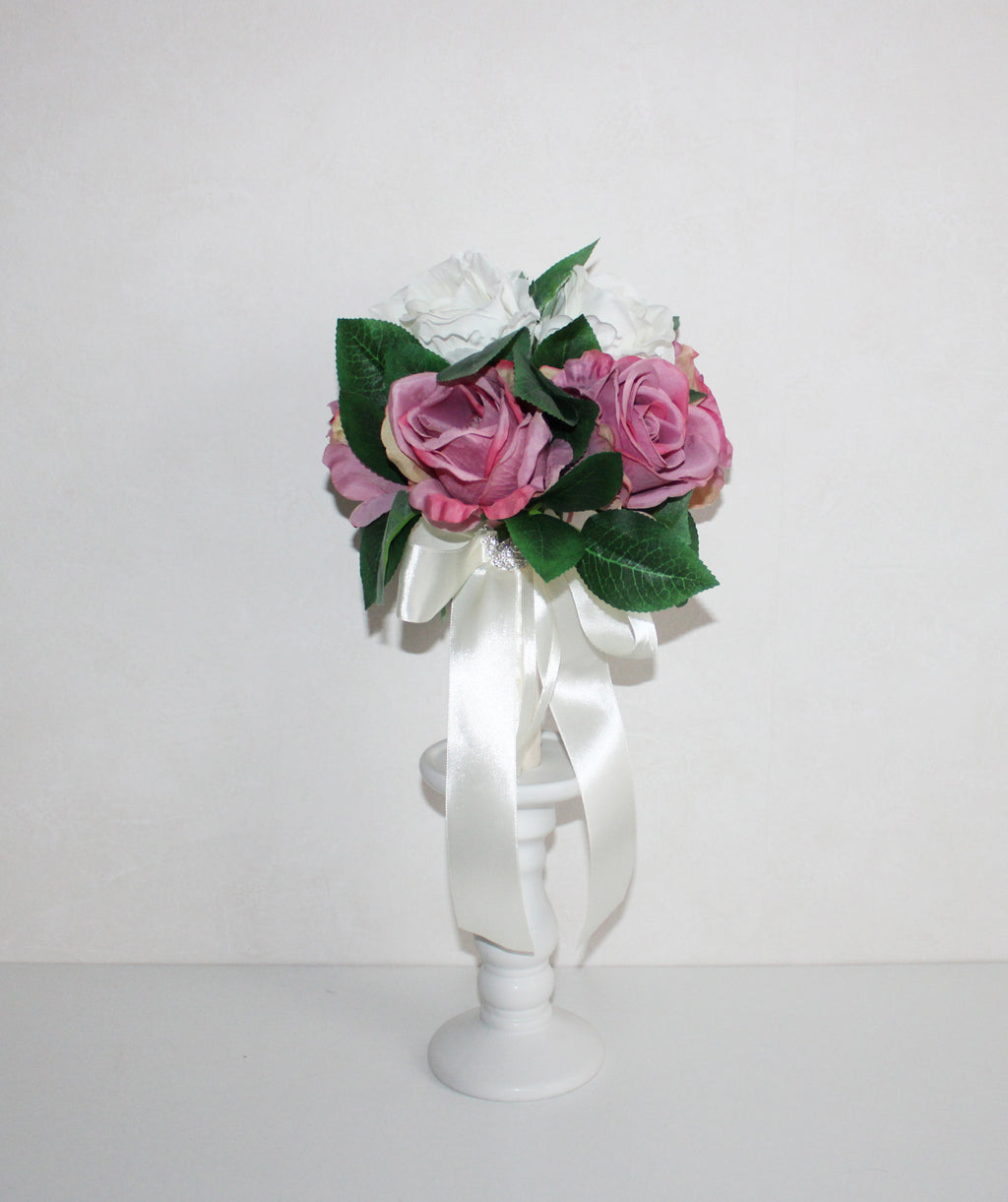 Bouquet of flowers for the Bride - Model 043