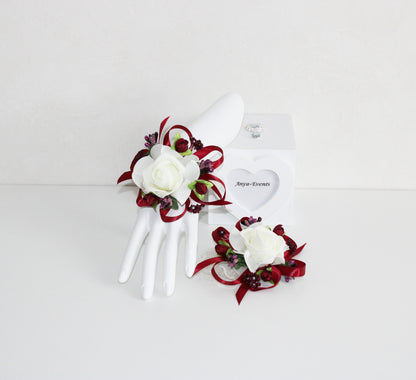 Flowers for the wedding - Corsage bracelet B025