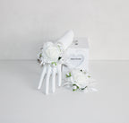 Flowers for the wedding - Corsage bracelet B025