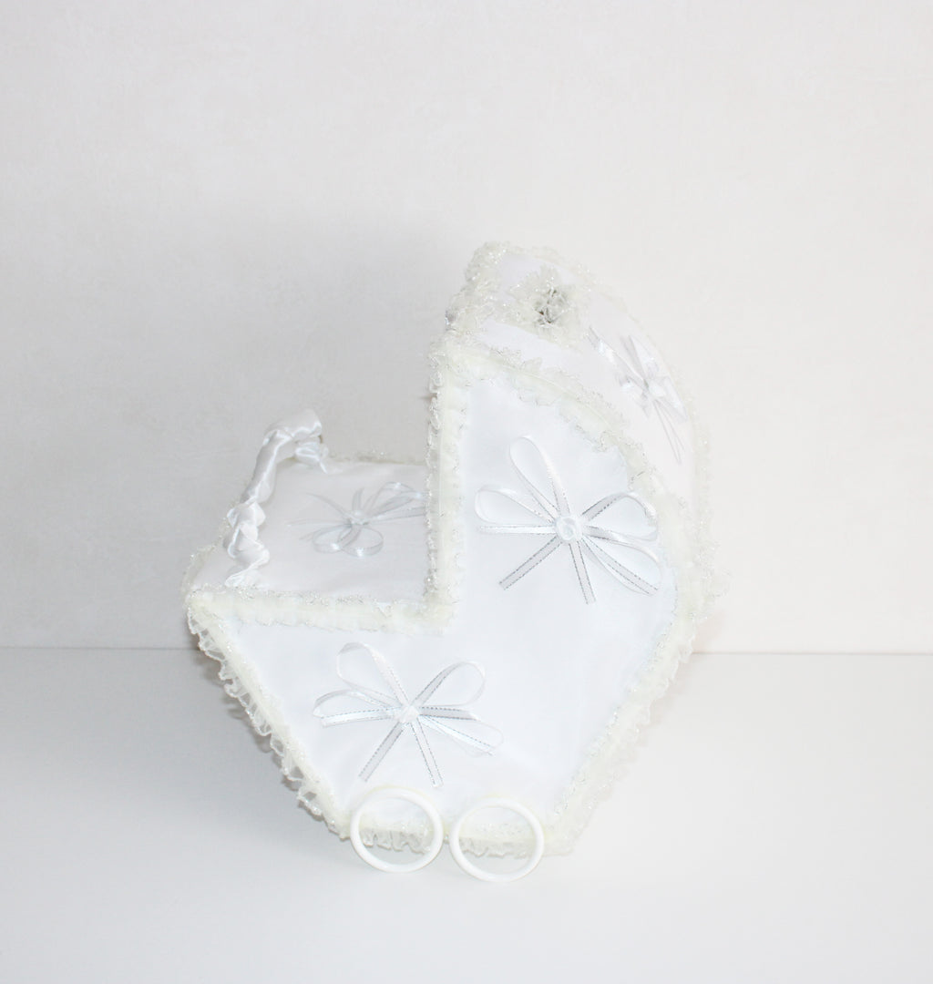 Box for receiving the gift at baptism