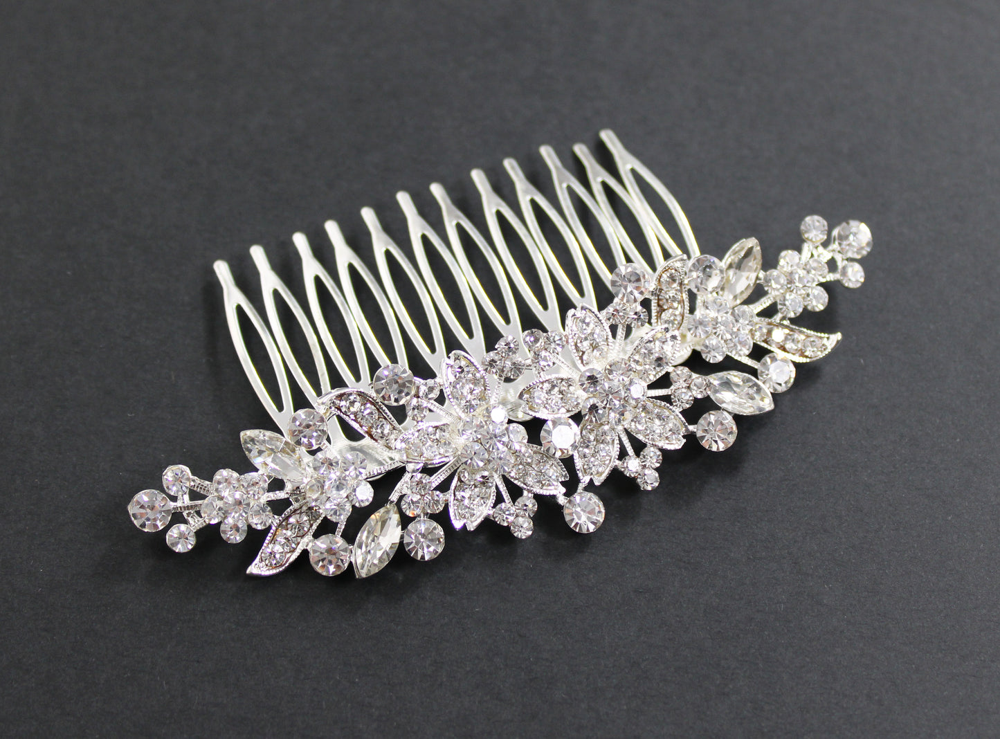 Hair comb for the bride