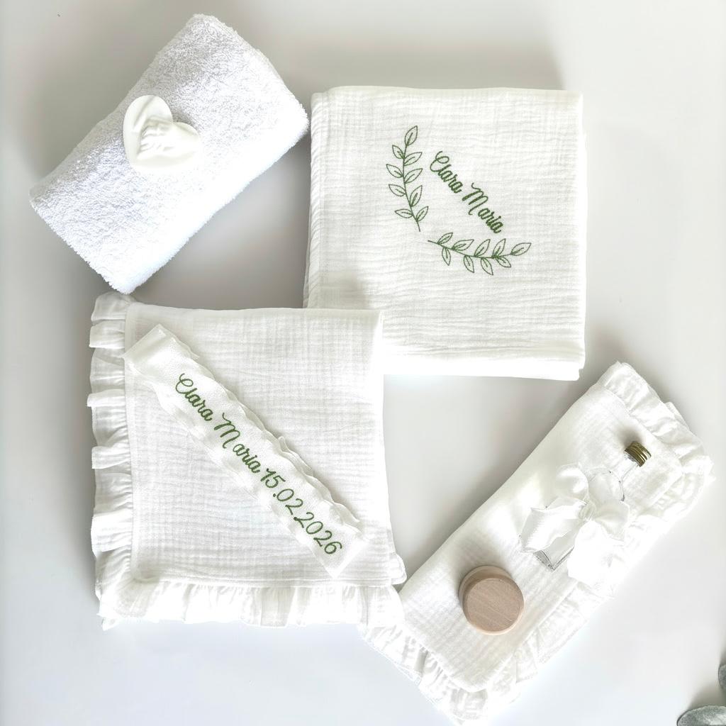 -Trusou Personalizat din Muselina pentru Botez + Cutie pentru Trusou cu fluturaș