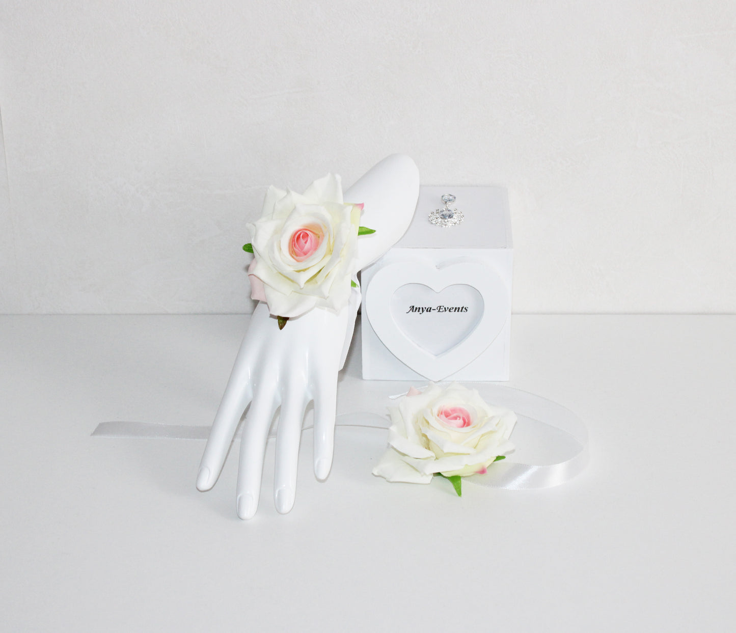 Wedding flowers - Corsage bracelet B028