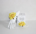 Flowers for the wedding - Corsage bracelet B030