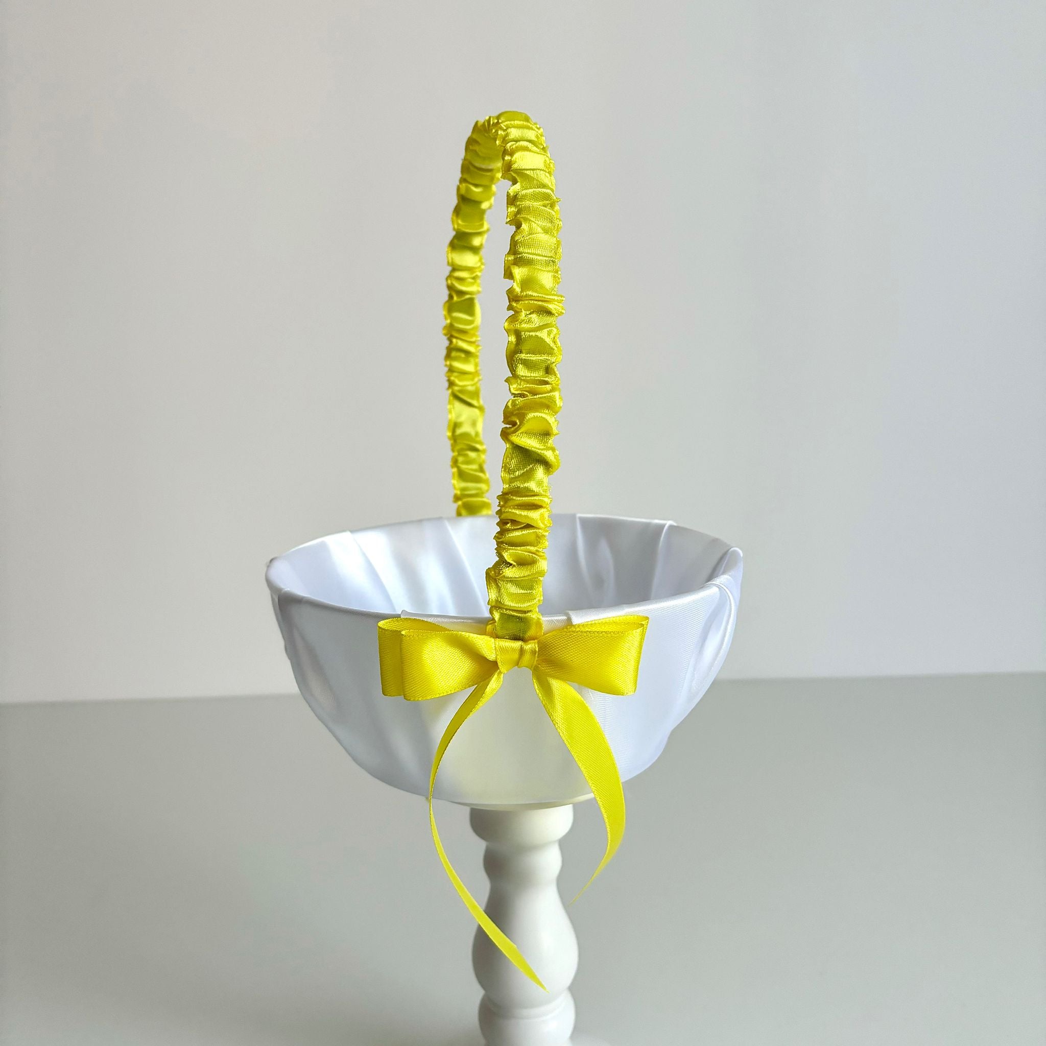 Coșuleț și Pernuță pentru Nuntă cu panglică Galbenă