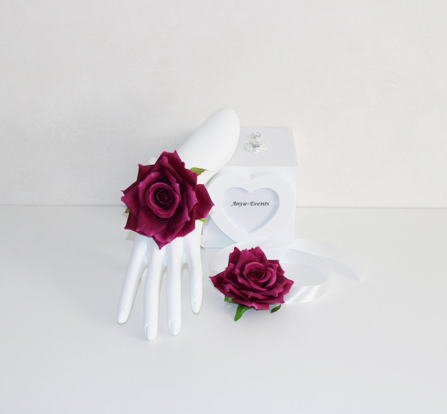 Wedding flowers - Corsage bracelet B028