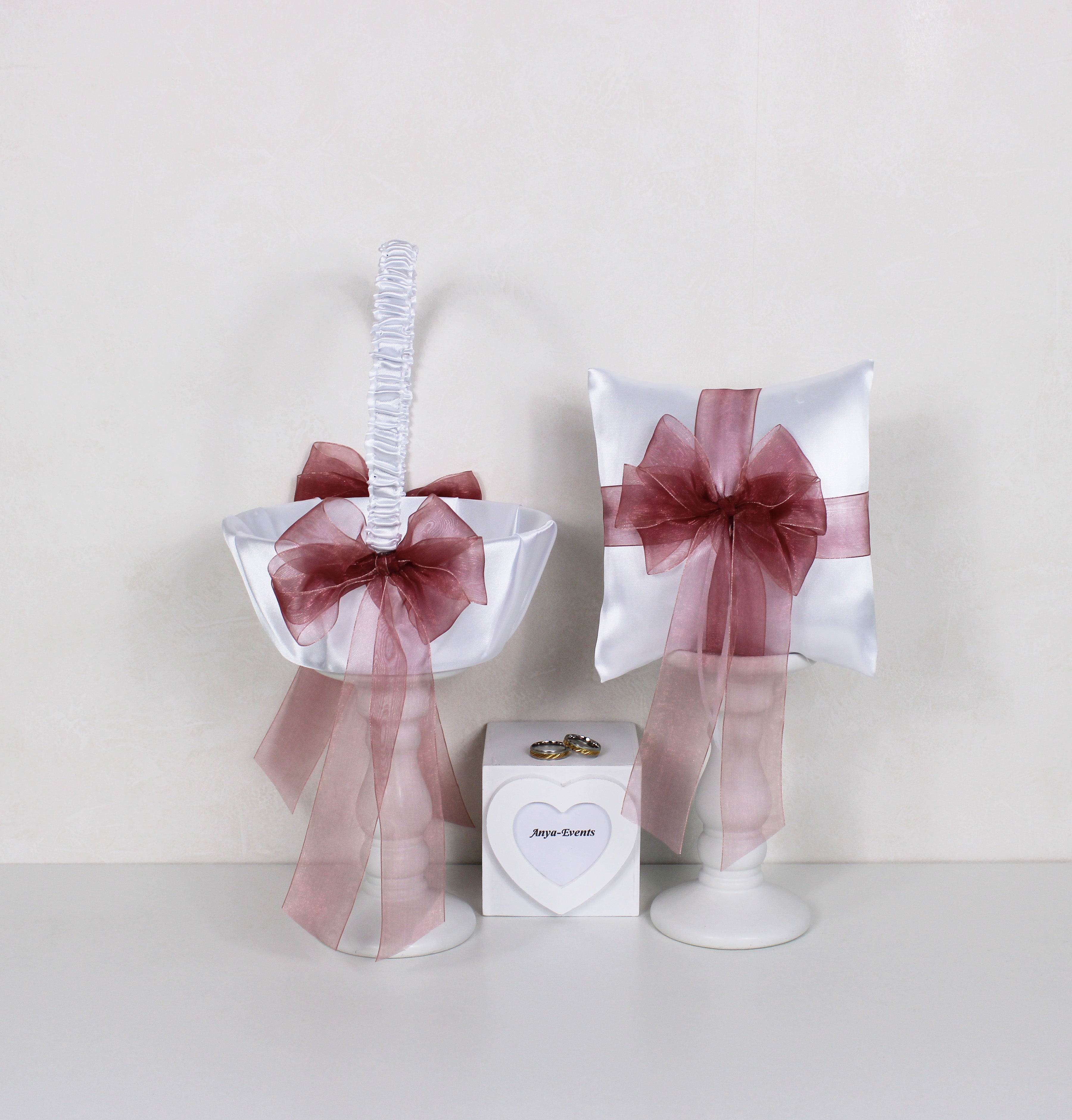 Basket and pillow set 04