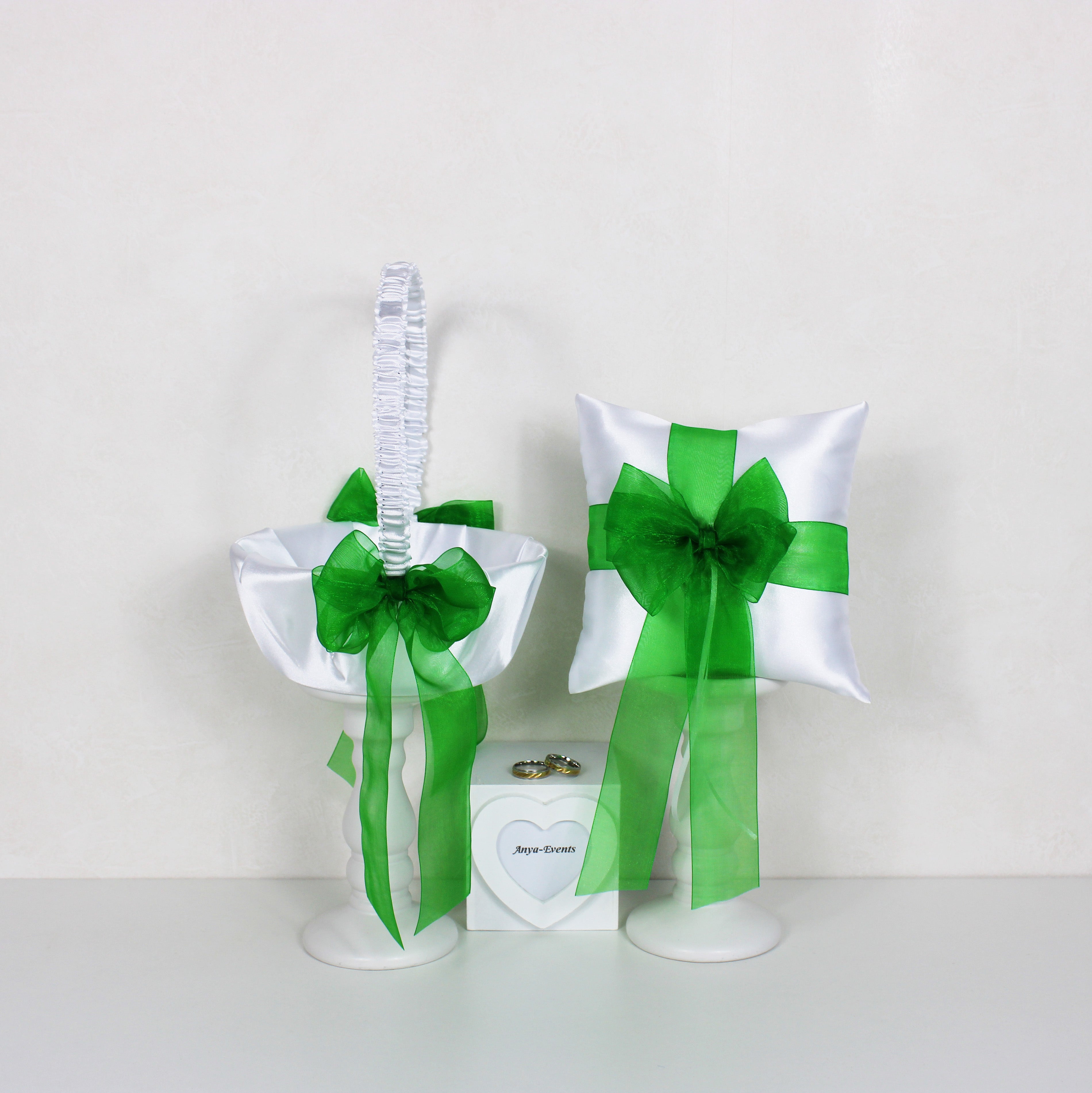 Basket and pillow set 04