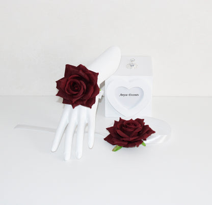 Wedding flowers - Corsage bracelet B028