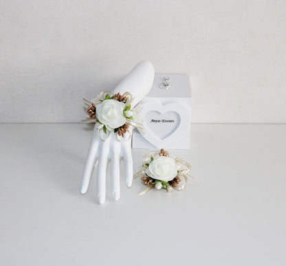 Wedding flowers - Corsage bracelet B023